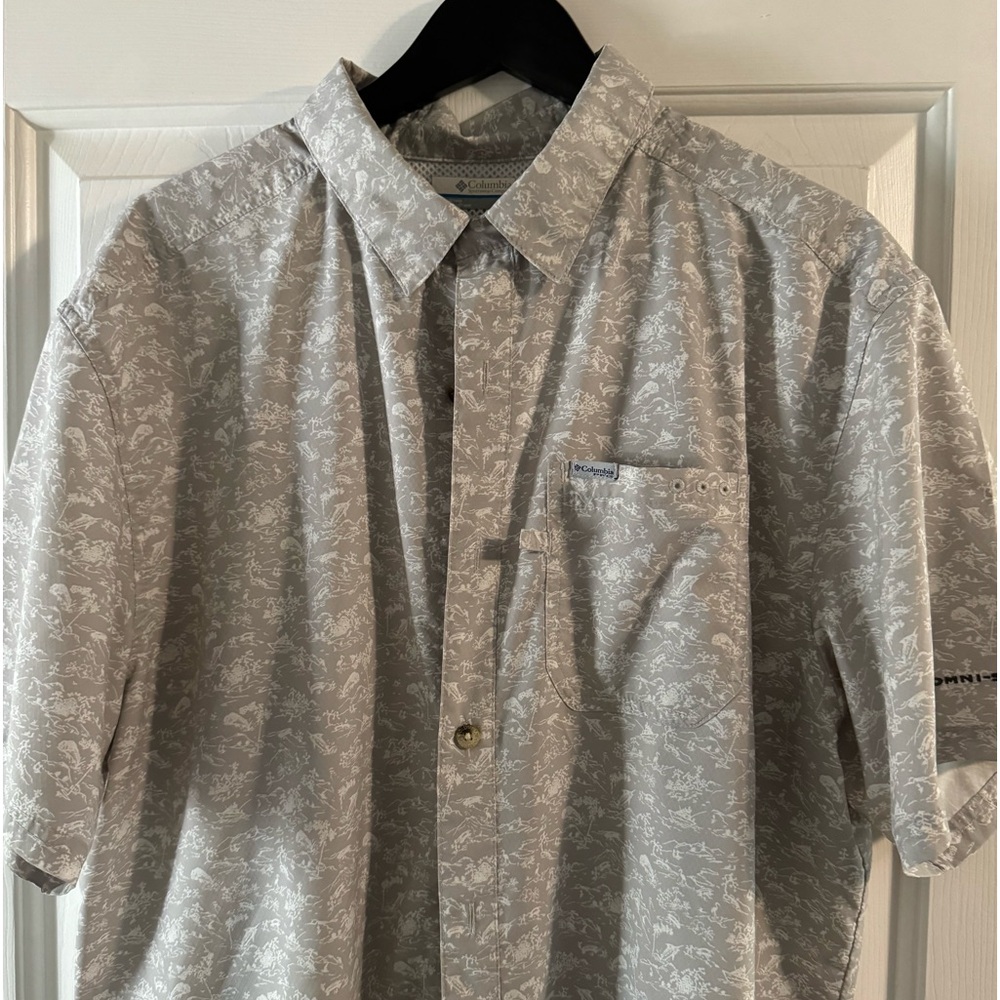 Columbia fishing shirt